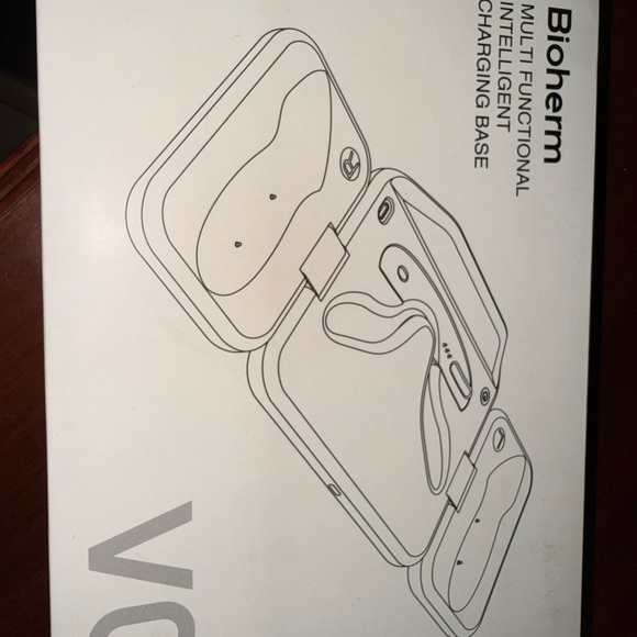  Quest 3 Charging Dock - White